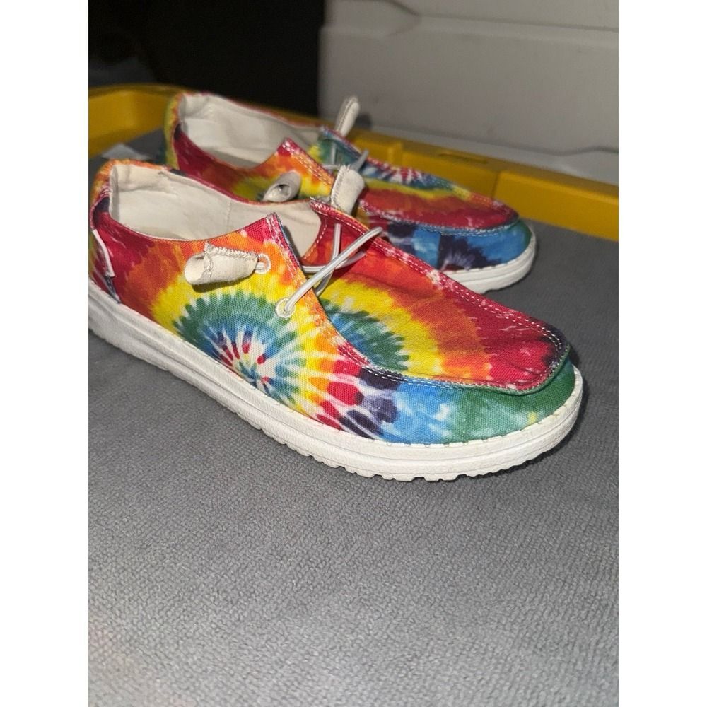 Hey dude women’s size 5